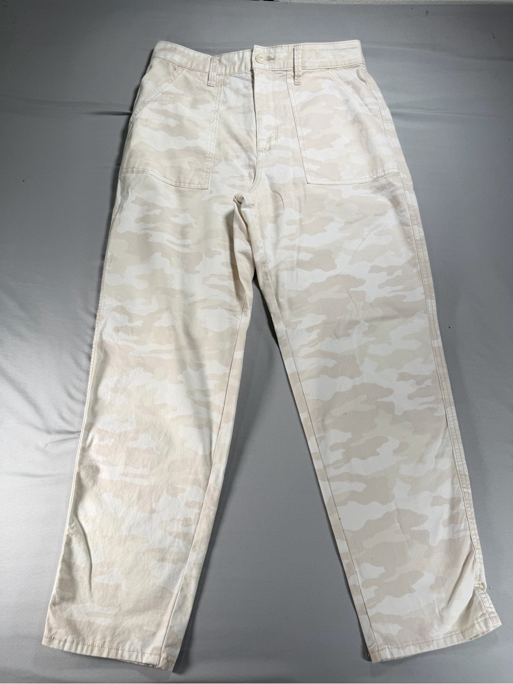 NWOT Universal Thread White Camo Pants 12/31 Straight Leg #1050